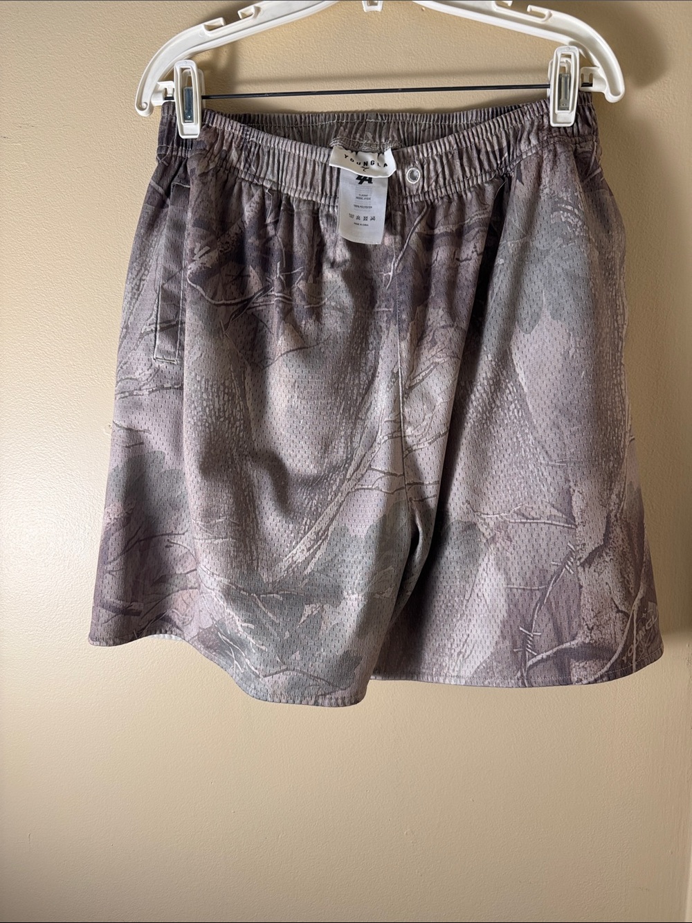 YoungLA Men's Gray Camo Athletic Shorts